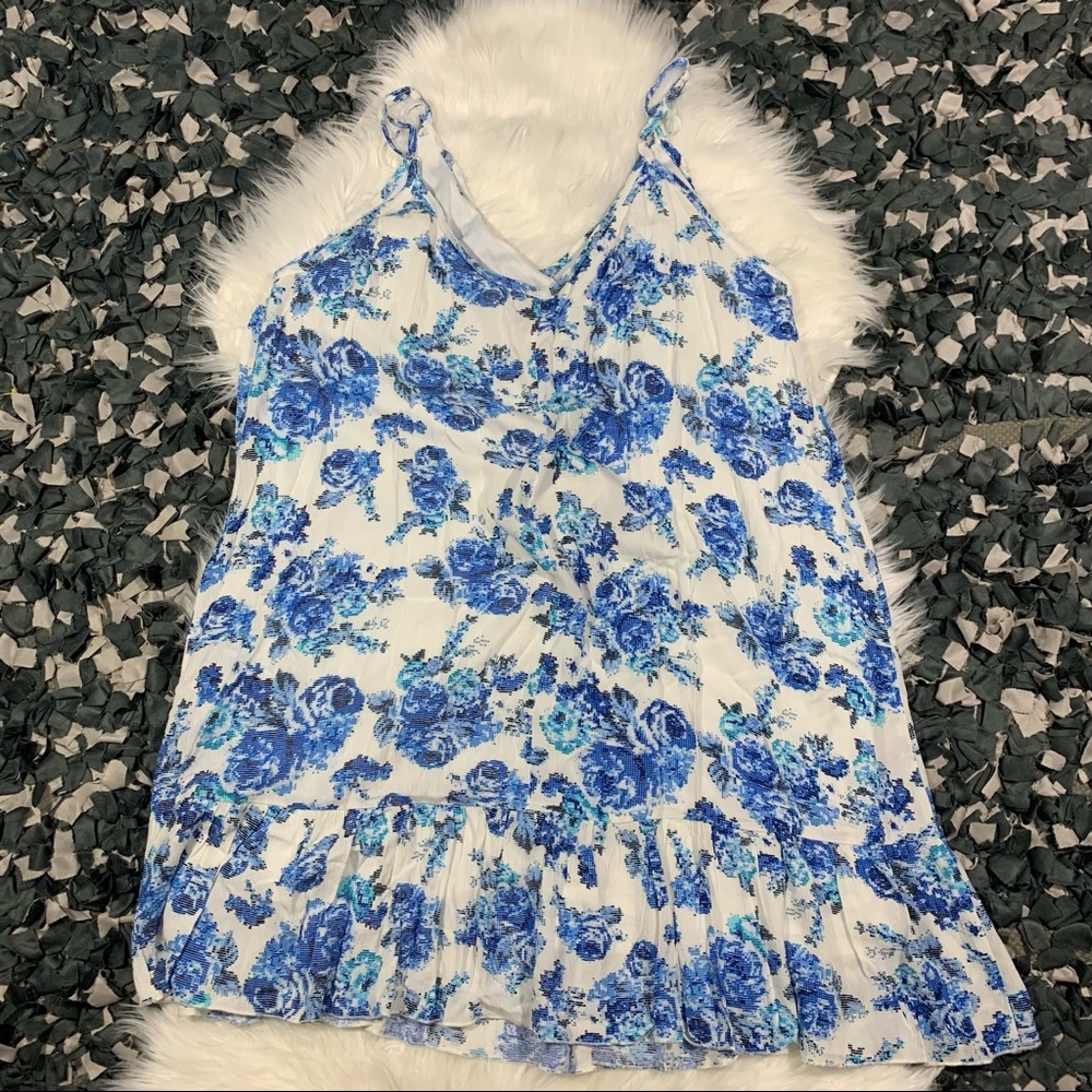 Sincerely Mary NWT pixelated rose swing dress